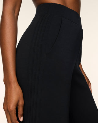 SPANX AirEssentials®
Pintuck Wide Leg Pant