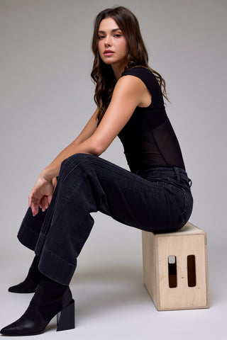 Hidden Pintuck Mid Rise
Comfort Flare